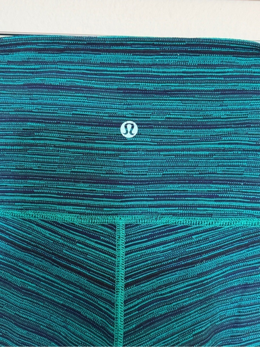Lululemon Wunder Under Crop Leggings Green Space Dye Luon Size 6 - Picture 10 of 10
